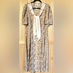 Women’s Long Floaty Flowery Spring Dress